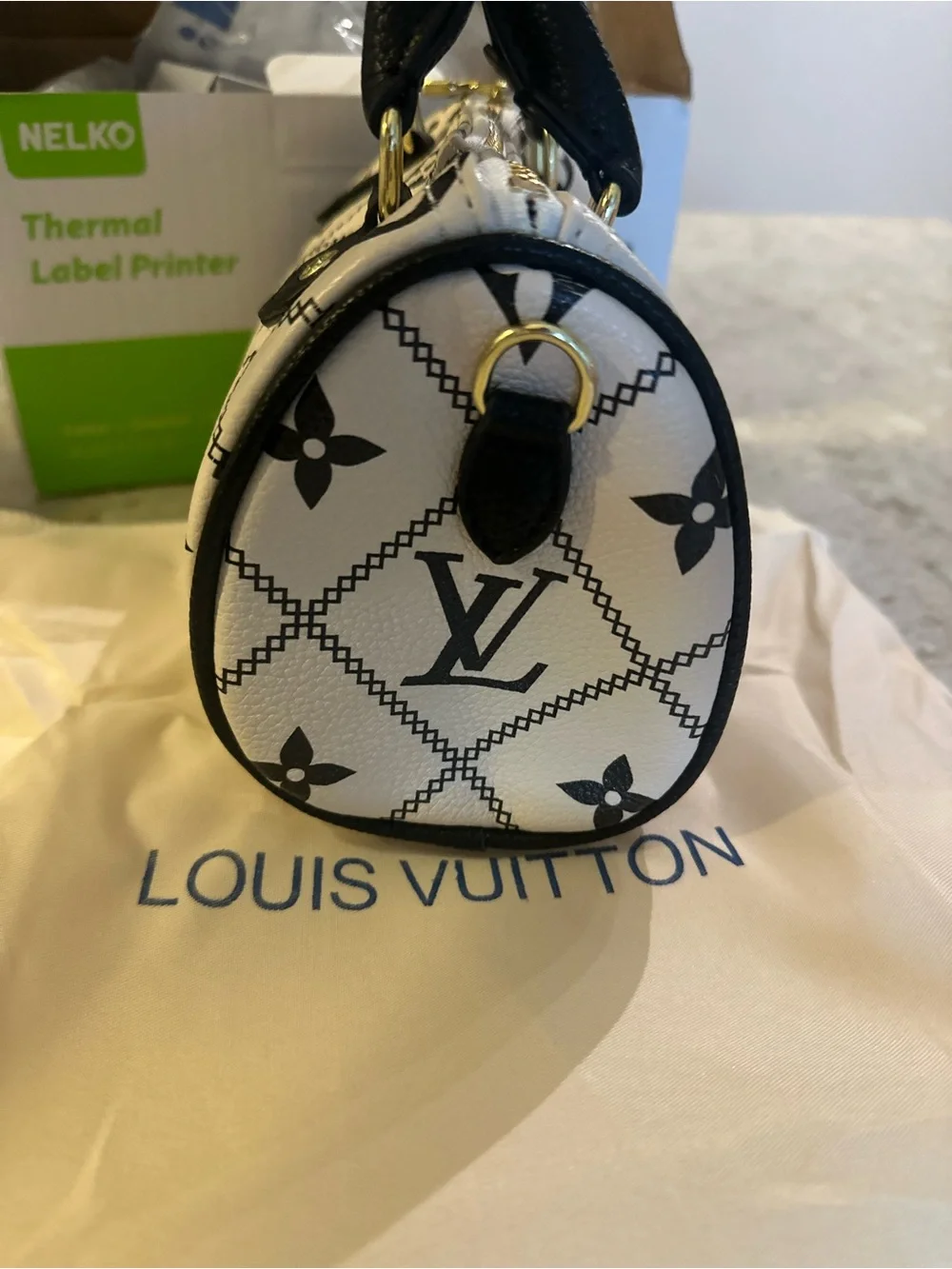 Inspo mini bag! - Picture 3 of 8